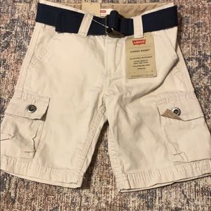 Brand new Levi 2T shorts